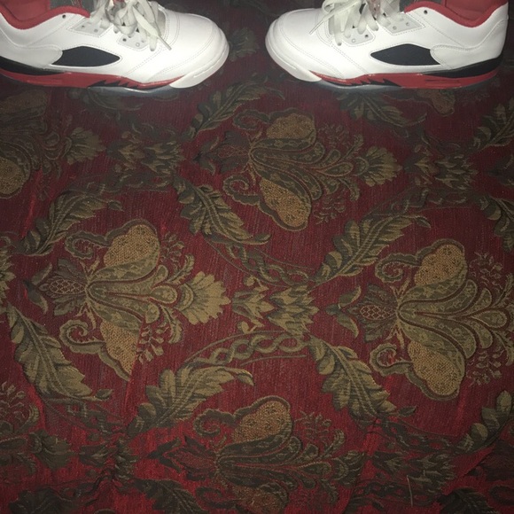Low top fire red Jordan 5’s - Picture 4 of 5